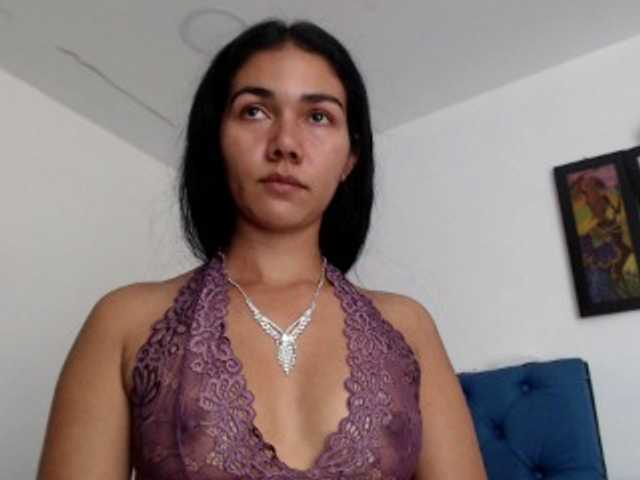 Фотографії abbi-moon hello guys I'm new, I hope I can make many friends today, I would love to make you happy #shaved#smalltits#new#latina#colombia#sweet#young