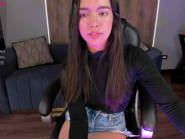 Скріншоти передачі AbbyRogers