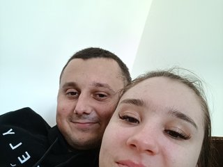 Еротичний відеочат AdamBennie