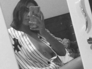 Еротичний відеочат adara-orson