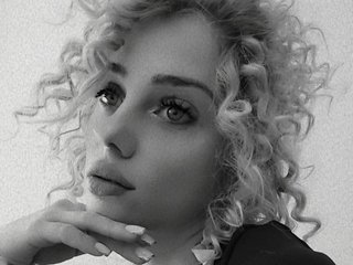 Еротичний відеочат AdeleKya