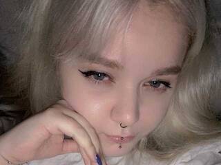 Еротичний відеочат AdoraBlya