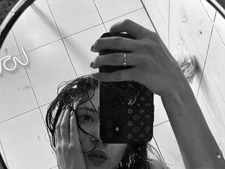 Еротичний відеочат Adri-curly