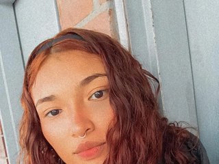 Еротичний відеочат adrianahotcm101