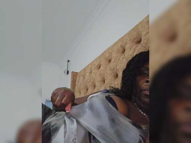Скріншоти передачі AfricanShyQueen1
