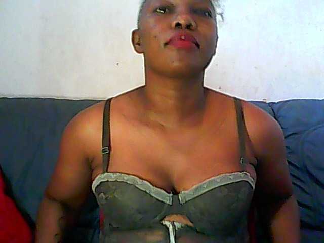 Скріншоти передачі AfriGoddess