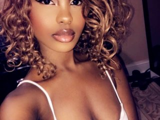 Еротичний відеочат afrobeauty7