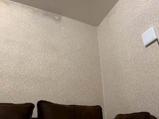 Еротичний відеочат AideLandaker