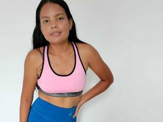 Еротичний відеочат aineks