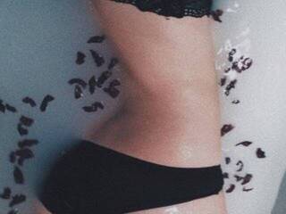 Еротичний відеочат alananix