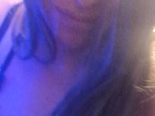 Еротичний відеочат Alikatyx