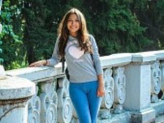 Еротичний відеочат alissanicee