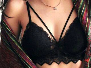 Еротичний відеочат alisson-dh