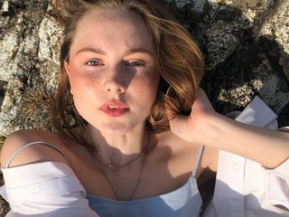 Еротичний відеочат Allatriona