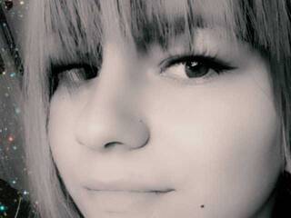 Еротичний відеочат amitielxxd