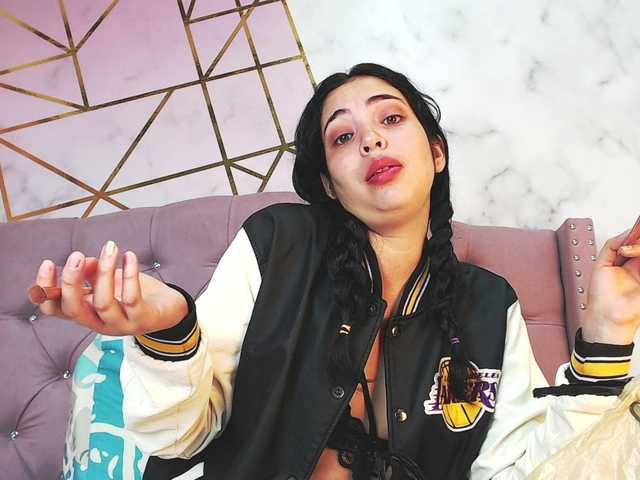 Скріншоти передачі AmyLogan