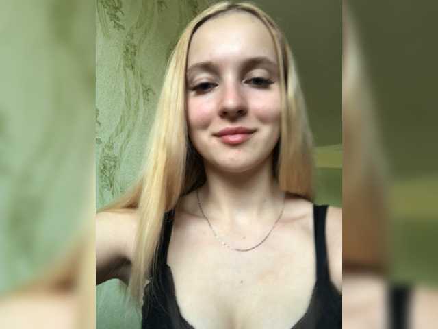 Фотографії AmyMoore I want to play today!! Goal ( 212 TK): RUB CLIT!! finger myself 300tk!! Next goal: AMAZING FINGERING PUSSY!! Happy day for Amy: 3333