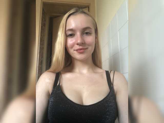 Фотографії AmyMoore I want to play today!! Goal ( 212 TK): RUB CLIT!! finger myself 300tk!! Next goal: AMAZING FINGERING PUSSY!! Happy day for Amy: 3333