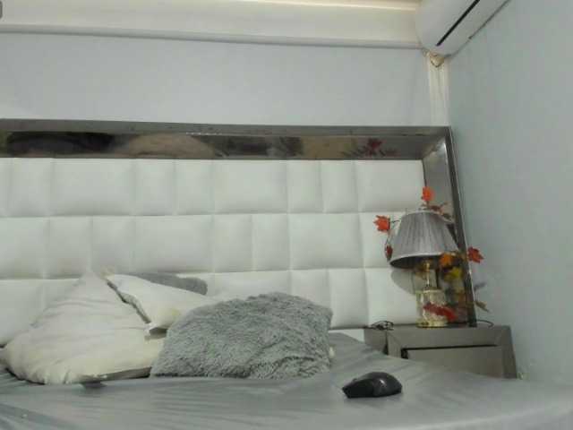 Скріншоти передачі AnaaWilson