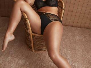 Еротичний відеочат AnalEbony