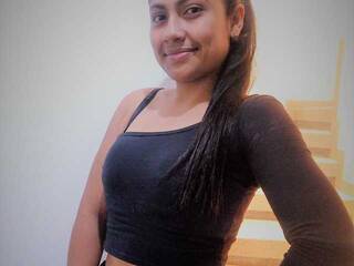 Еротичний відеочат andreafoxcm10