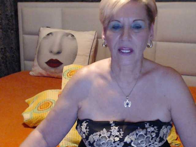 Фотографії ANGELGRANNY welcom guys..pm..50 tk..pussy or ass..100..tits or feet..50..let s have fun