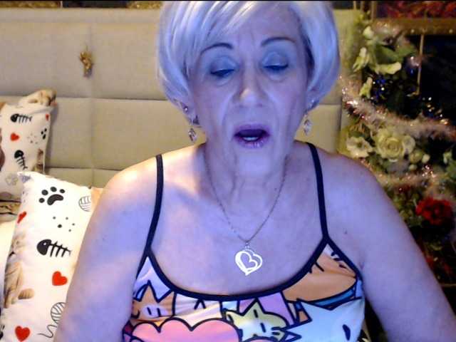 Фотографії ANGELGRANNY welcom guys..pm..50 tk..pussy or ass..100..tits or feet..50..let s have fun