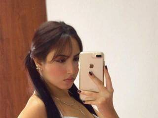 Еротичний відеочат angelina-loughty