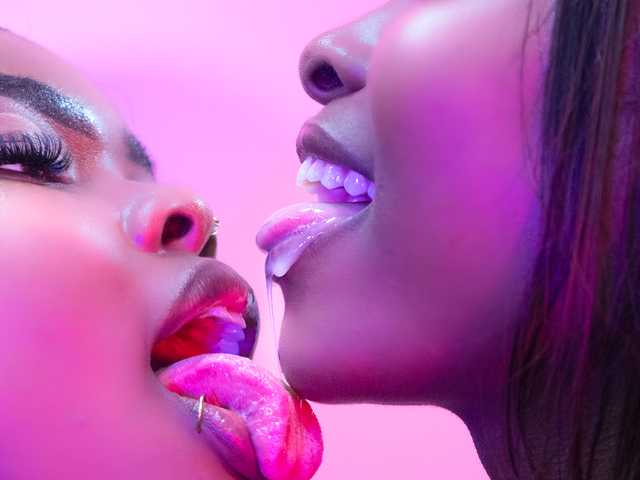 Фото профілю angelineYasminlove