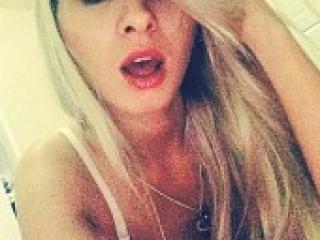 Еротичний відеочат angelinka11