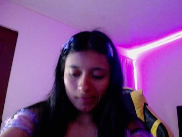 Фотографії Annii-99 ♥♥♥A sweet girl looking for someone to love me and fuck me!♥♥♥♥goal wet t-shirts + dance 450 tkn