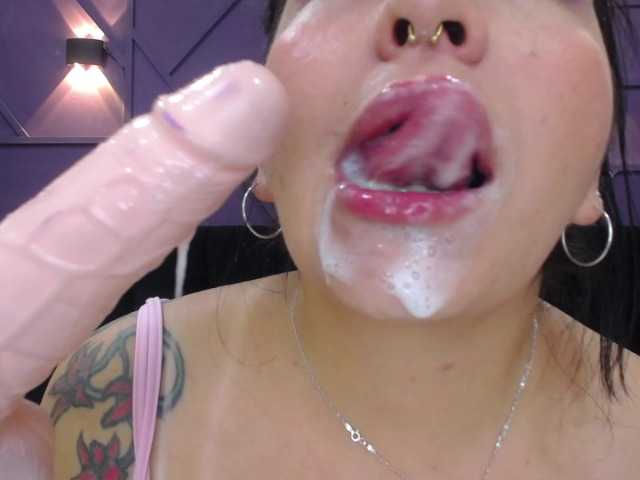 Фотографії Anniieose i want have a big orgasm, do you want help me? #spit #latina #smoke #tattoo #braces #feet #new