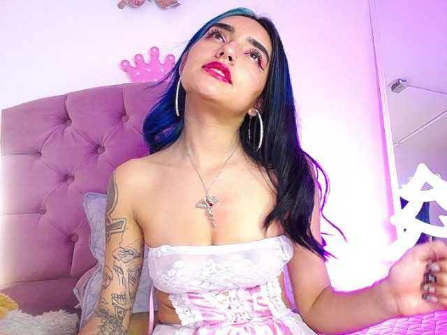 Фотографії annymayers hello guys I am a super sexy girl with desire to have fun all night come and try all my power 1000 squirt at goal