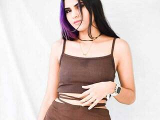 Еротичний відеочат AntonellaRoux