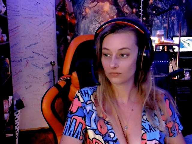 Фотографії AsiaGoesPro Hanging out!!! New uploads on OF! ~~ Gaming On Trovo ✨ 99 for follow back ~ Your Fav Gamer E-girl Is Online!✨ (25) if you enjoy (25) ( Non nude Model ) Help me WIN Queen @remain