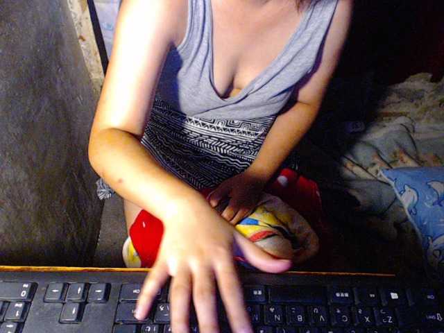 Фотографії AsianHotGirl hi bby give me 20 token for my tits 30 ass 100 pussy