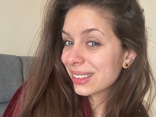 Еротичний відеочат AsterCrystalm
