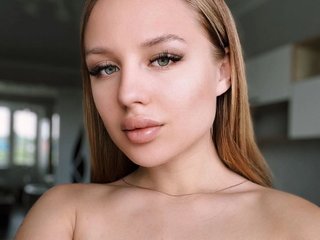 Еротичний відеочат Astii