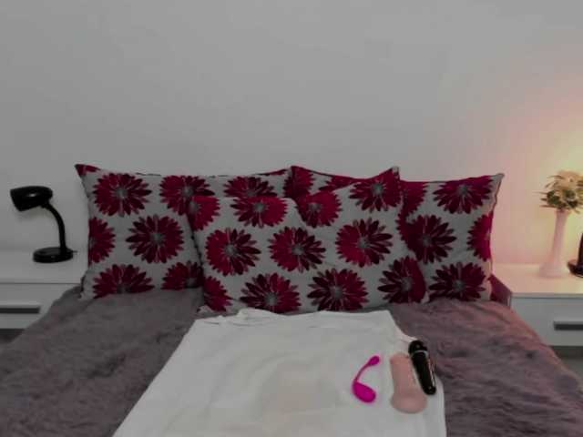 Фотографії Aurora133 hello,welcome to my bed, some surprises?