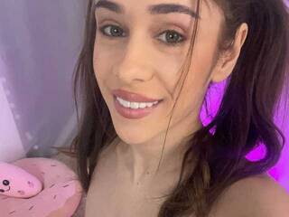 Еротичний відеочат AvaSolis