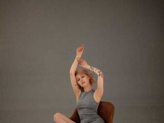 Еротичний відеочат Aylathemoon