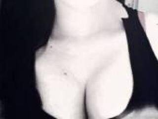 Еротичний відеочат bblusciouss