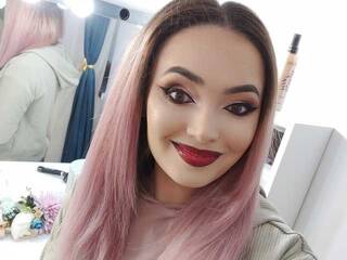 Еротичний відеочат Llarona