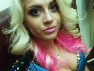 Еротичний відеочат bestblondee