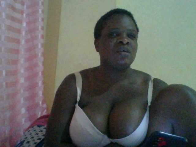 Скріншоти передачі bigboobies2