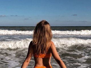 Еротичний відеочат KrIsTaLik13