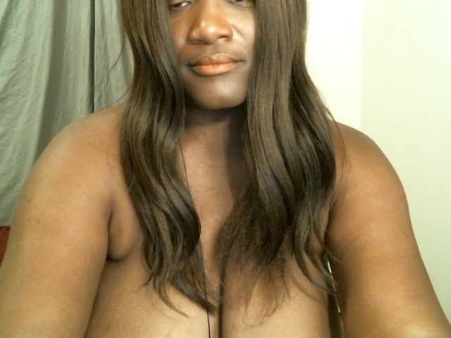 Скріншоти передачі Bigtitscassie