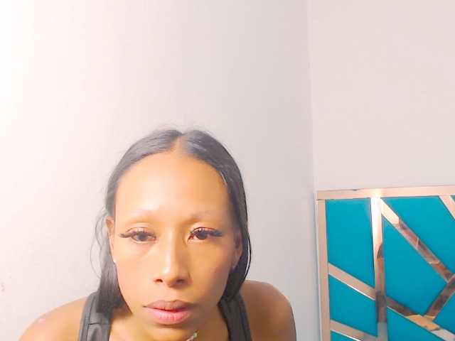 Скріншоти передачі bitch-naughty