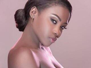 Еротичний відеочат Blackdoll1