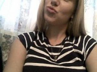 Еротичний відеочат blondddina7
